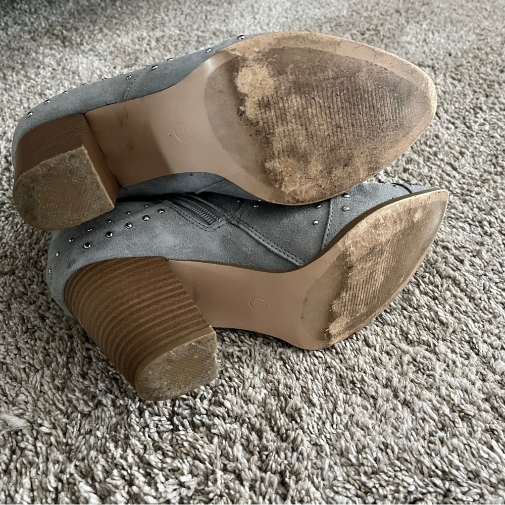 Stylish Hippie Laundry  Gray Women's Ankle Boots 7.5